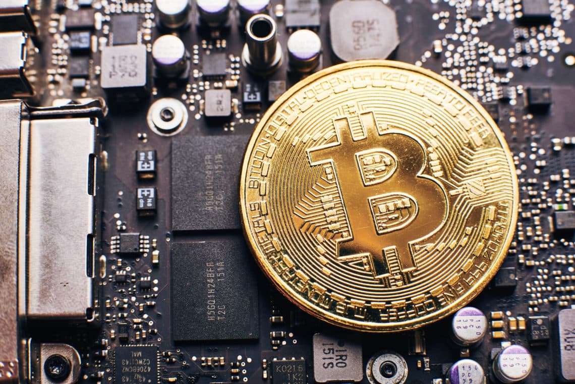 Chip Shortage: My iPhone Won&#8217;t Arrive in Time for Christmas – are Bitcoin Miners to Blame?
