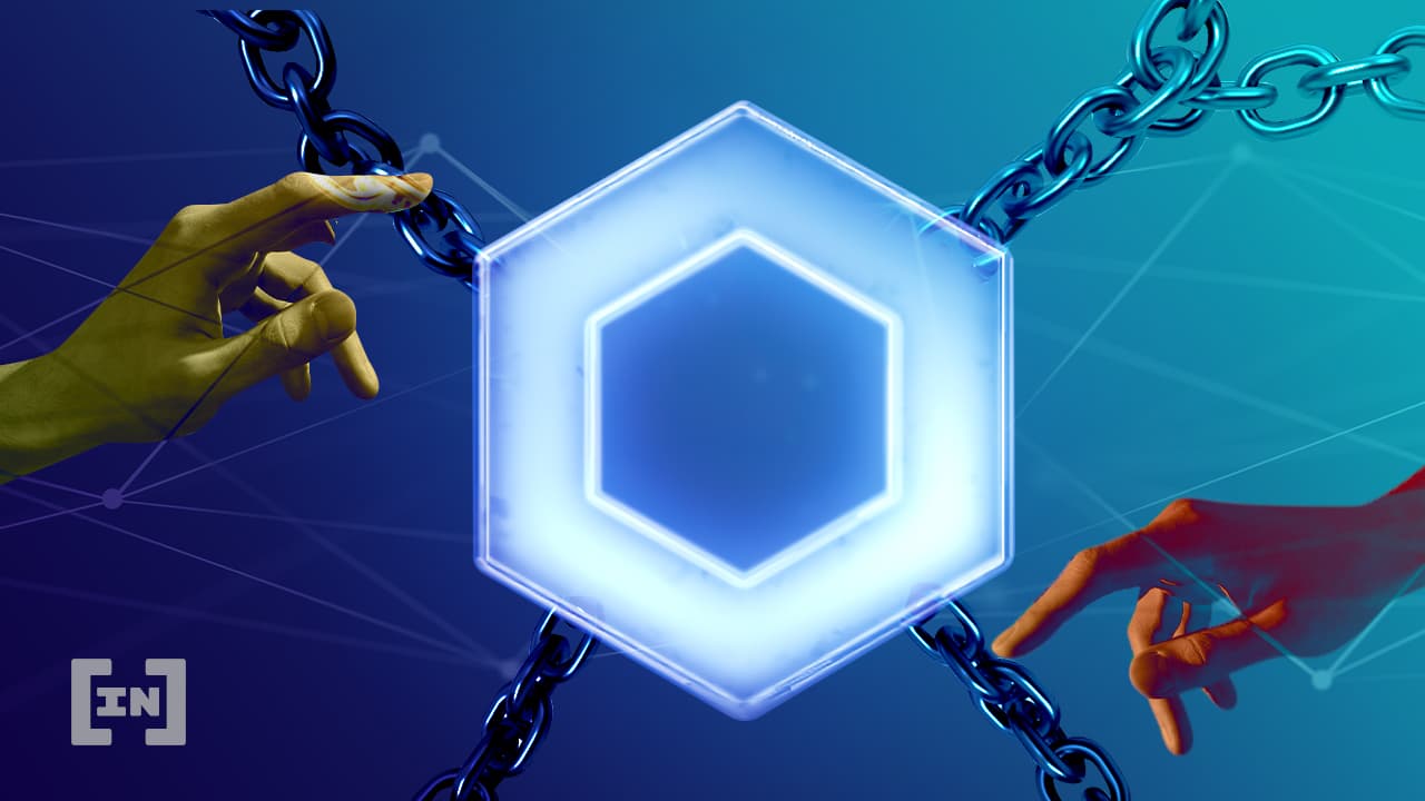 Chainlink Price Decouples From Top Crypto Assets as Whales Buy LINK En Masse