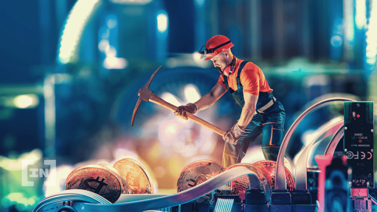 Russian Minister Wants Legal Regulations Ironed out for Crypto Mining