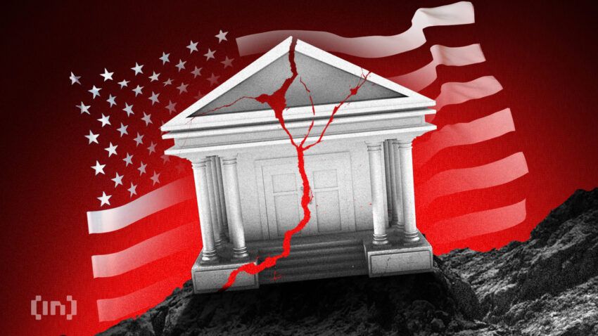US Banking Crisis Persists: Deposits Dwindle and Fed Bailout Fund Peaks