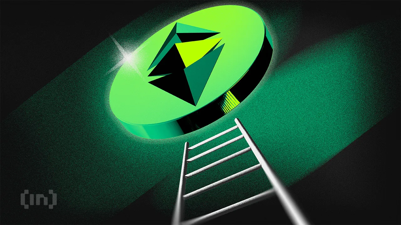 Will Rising Selling Delay Ethereum Golden Cross Even As Price Nears $2,500?