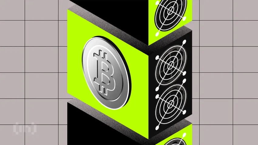 Hashrate Sinks to 8-Month Low—Golden Entry or Looming Risk for Bitcoin Miners?